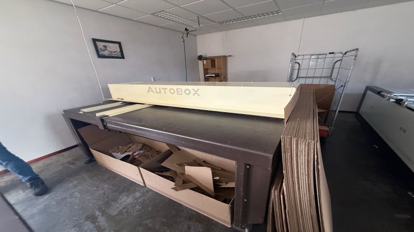 Autobox  - SC 360 Cartoon Cutting machine 